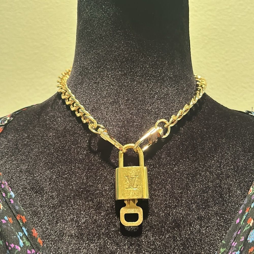 Louis Vuitton #315 Lock and Key Gold Brass with new unbranded chain